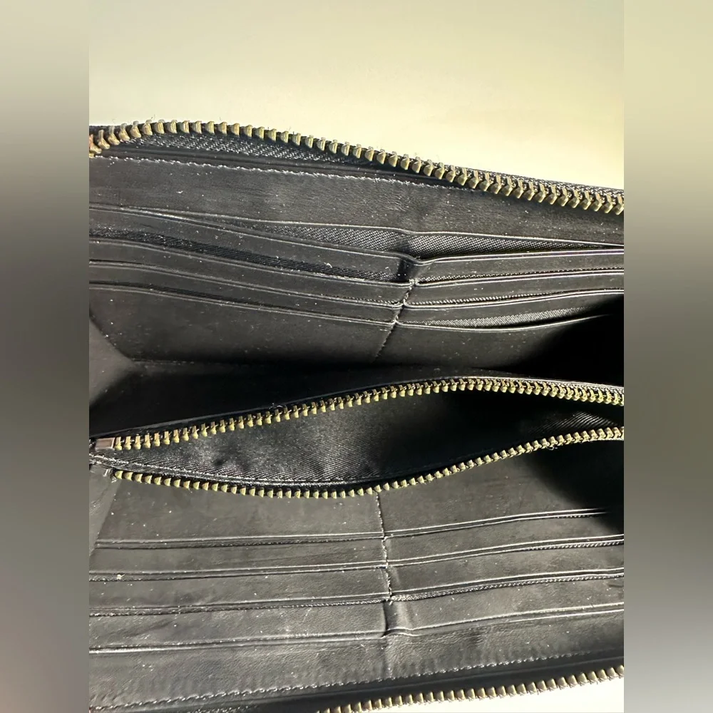Coach elegant black